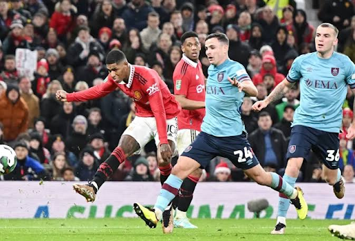 What Data Should Be Analyzed for Premier League Bookmaker Odds?